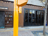 회기동 감성주점 별밤 폴딩도어 시공